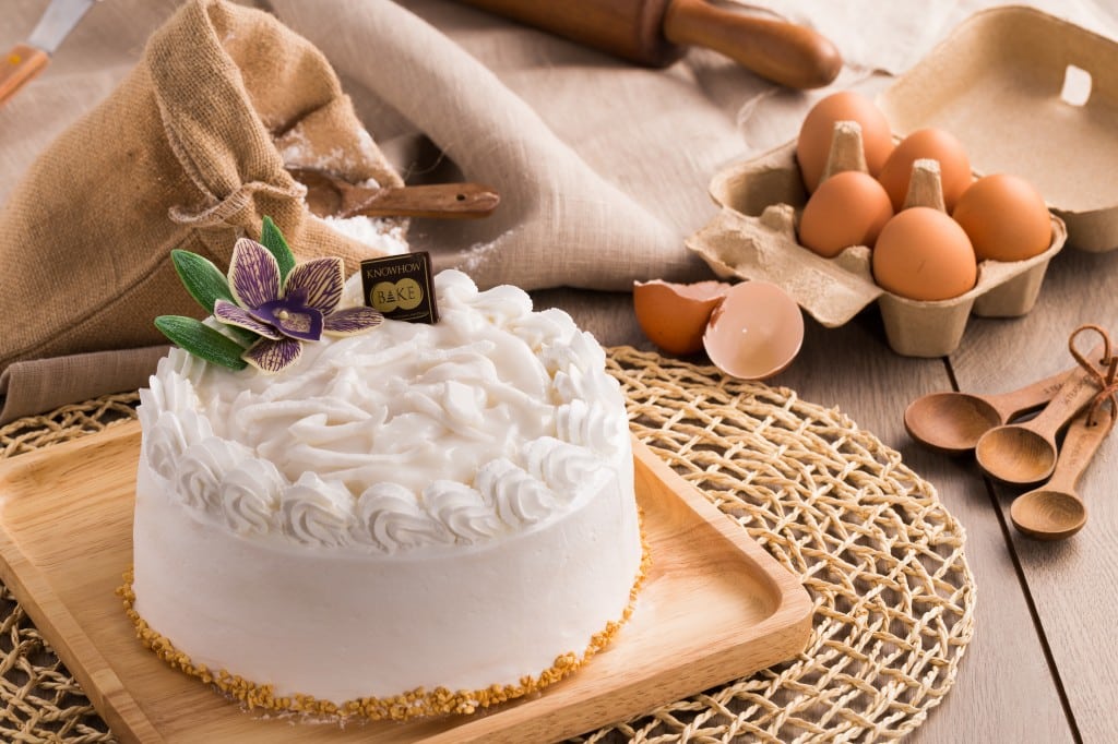 เรียนทำCoconut Cake แบบตัวต่อตัว KNOWHOW BAKE