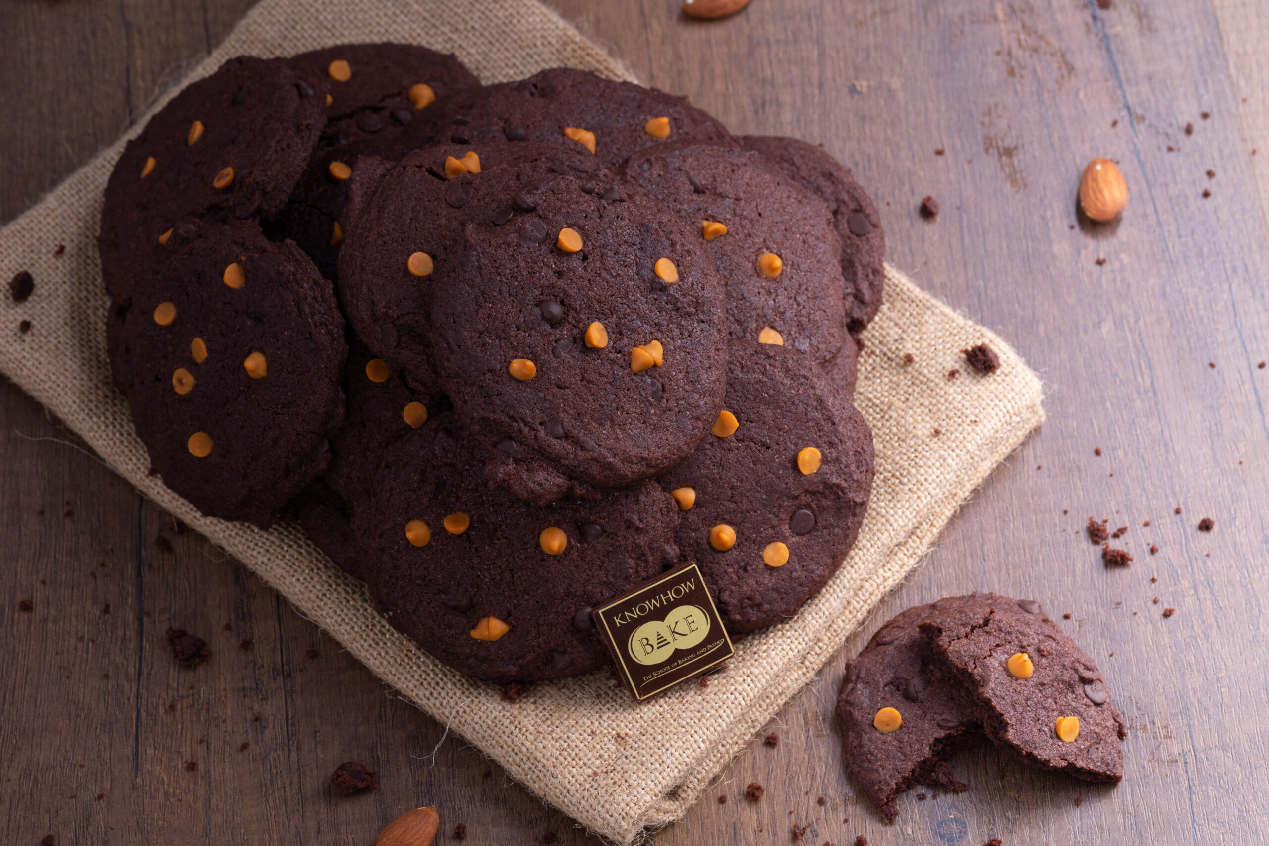 เรียนทำDouble Chocolate Cookies แบบตัวต่อตัว KNOWHOW BAKE
